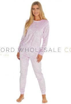 34B1713 Wholesale Ladies Crushed Velvet Pyjamas